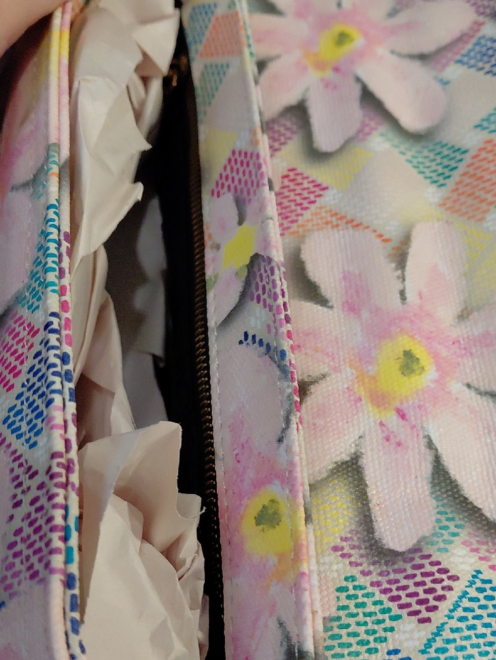 KURT GEIGER LONDON CAMDON FLAP FLOWER SHOULDER/CROSSBODY - Picture 10 of 12